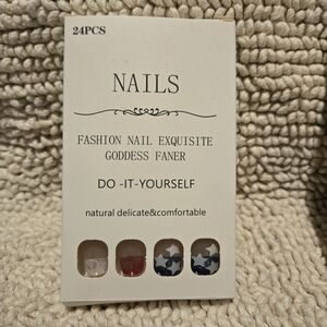 Fashion Press-On Nail Set - Neutral, Red & Navy Star Accents